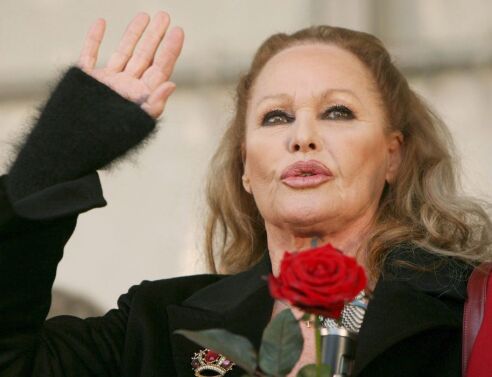 Ούρσουλα Άντρες: «Είμαι σε σοκ» – Καταγγέλλει απάτη σχεδόν 20 εκατ. ευρώ από τον διαχειριστή της