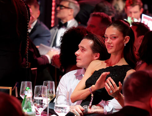 Ο Έλτον Τζον σε ρόλο μεσολαβητή στη ρήξη των Μπέκαμ στο πάρτι των Όσκαρ