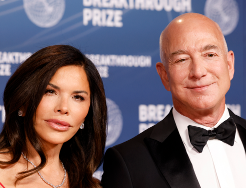 Τζεφ Μπέζος: Ο παραμυθένιος γάμος στη Βενετία και η σκιά των διαμαρτυριών - Αντιδράσεις των κατοίκων και απέλπιδες προσπάθειες του δισεκατομμυριούχου να τους «δελεάσει»