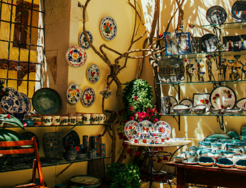 Shelf-ie Souvenir: Όταν τα σουβενίρ των διακοπών γίνονται κομμάτι του σπιτιού μας