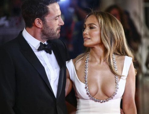 Τζένιφερ Λόπεζ και Μπεν Άφλεκ αρραβωνιάστηκαν ξανά – Η φωτογραφία με το εντυπωσιακό μονόπετρο