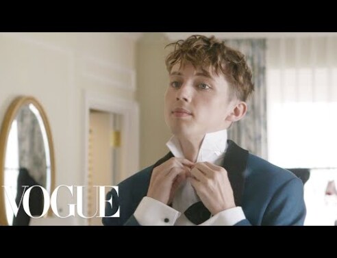 Troye Sivan Gets Ready for His First Golden Globes | Vogue