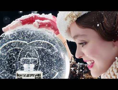 SHAKE UP THE HOLIDAY SPIRIT WITH CHANEL