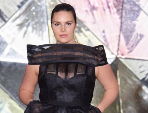 5 υπέροχα plus size μοντέλα βάζουν φωτιά στην πασαρέλα