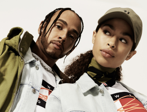 Ο Tommy Hilfiger αποκαλύπτει την TommyXLewis 