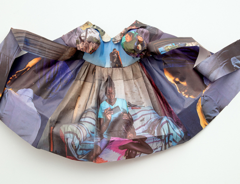 Φόρεμα από εφημερίδες επικαιρότητας