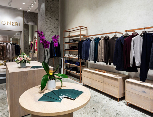 Εσωτερικό καταστήματος Falconeri στην Αθήνα