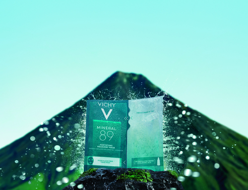 Η VICHY, μάρκα πρωτοπόρος στην καθημερινή ρουτίνα προσώπου και σύμμαχος των γυναικών σε κάθε τους ανάγκη, λανσάρει τη νέα MINERAL 89 mask.
