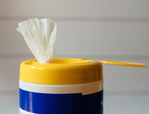 υγρά αντισηπτικά μαντηλάκια