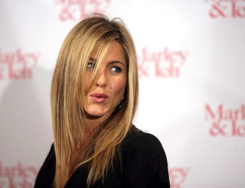 Τζένιφερ Άνιστον