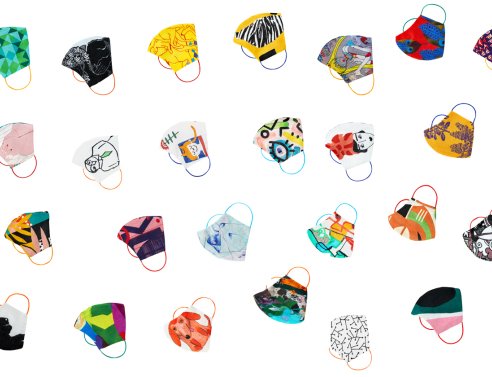 Οι Waterbags, το αγαπημένο ελληνικό brand, και 46 Έλληνες και διεθνείς εικαστικοί και σχεδιαστές δημιούργησαν μόνο για φέτος το καλοκαίρι limited edition μάσκες.