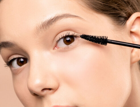 Κοντινή φωτογραφία σε γυναικείο πρόσωπο