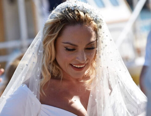 Η Ελεονώρα Ζουγανέλη φόρεσε στον γάμο της νυφικό by Celia Kritharioti Couture