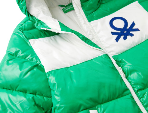 Η United Colors of Benetton παρουσιάζει το Eco-Recycle, το οικολογικό puffer μπουφάν με επένδυση από ανακυκλωμένο πλαστικό