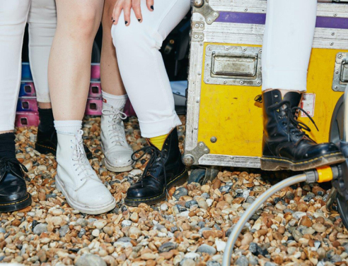 Τα μποτάκια που όλοι αγαπήσαμε γιορτάζουν τα 60 χρόνια τους!