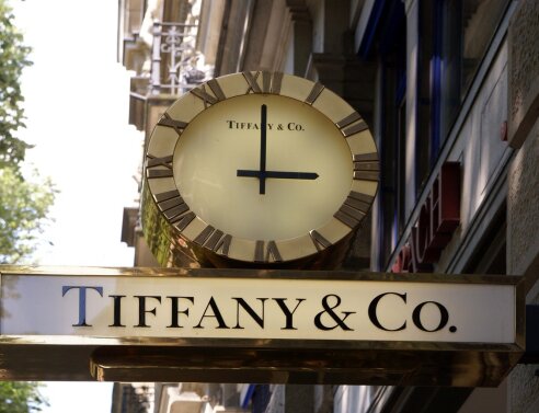 Η LVMH εξαγόρασε την Tiffany & Co