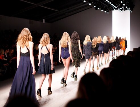 Ομιλείτε την Μπαμπινιωτική της μόδας;