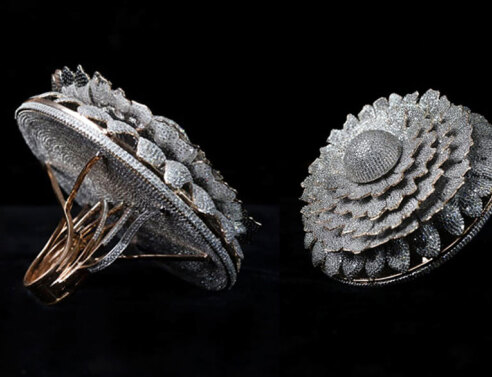 «The Marigold» - Το «Δακτυλίδι της Ευημερίας» με τα 12.638 διαμάντια