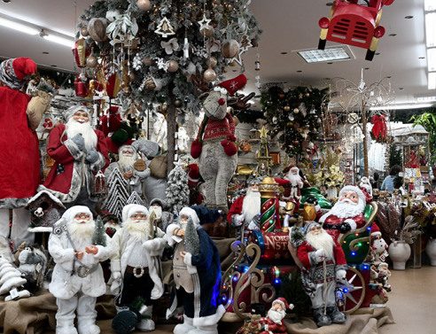  ΑΘΗΝΑ- ΑΓΟΡΑ ΧΡΙΣΤΟΥΓΙΕΝΝΙΑΤΙΚΩΝ ΕΙΔΩΝ 