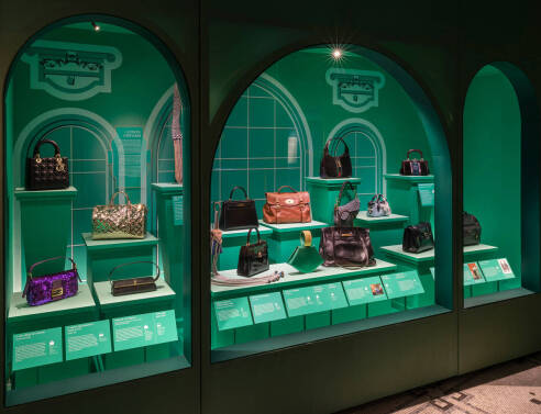 Bags: Inside Out: Μια έκθεση αφιερωμένη στο πιο ποθητό αξεσουάρ