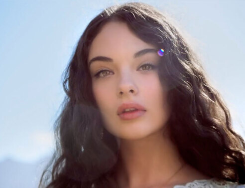 Deva Cassel, η κόρη της Μόνικα Μπελούτσι και του Βενσάν Κασέλ