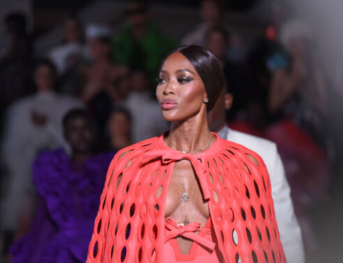 Η Ναόμι Κάμπελ έγινε μητέρα