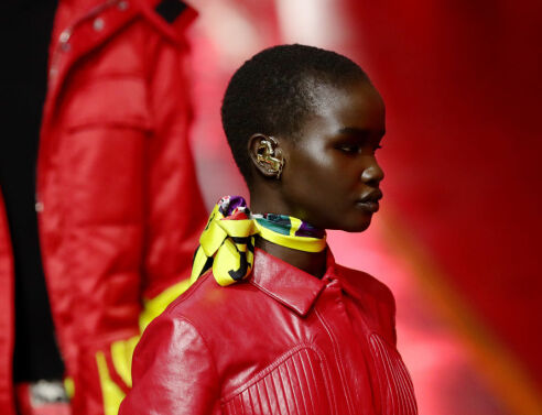 Η Ferrari γκαζώνει πλέον και στη μόδα