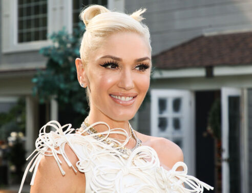 Η Γκουέν Στέφανι παντρεύτηκε με δύο Vera Wang νυφικά