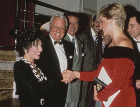 Η ηθοποιός Τζοάν Κόλλινς και η πριγκίπισσα Νταϊάνα, 1990