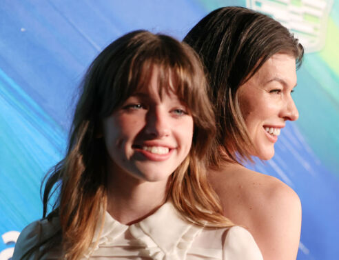 Η κόρη της Μίλα Γιόβοβιτς έχει το αστέρι της μαμάς της