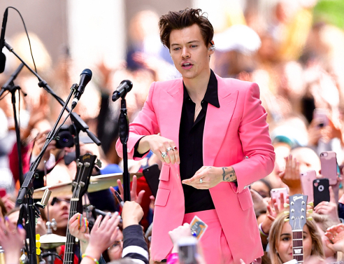 Harry Styles performs on NBC's 'Today' show at Rockefeller Center on May 9,  2017 in New York City. ©James Devaney/GC Images