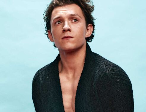 Ο ηθοποιός Tom Holland στην καμπάνια της Prada