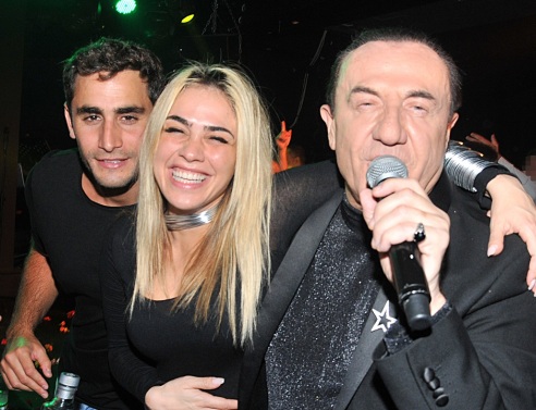 Μάριος Καπότσης, Κόνι Μεταξά, Λευτέρης Πανταζής