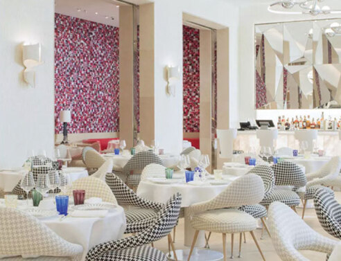 Το νέο εστιατόριο Monsieur Dior του οίκου Dior στο Παρίσι