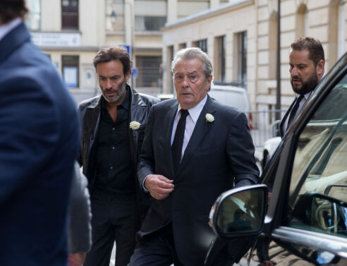 Αλέν Ντελόν: Θέλει να κάνει ευθανασία, αποκαλύπτει ο γιος του – «Δικαίωμά μας να φεύγουμε ειρηνικά»