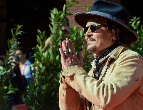 Τζόνι Ντεπ - Άμπερ Χερντ: Ποιοι σταρ υποστηρίζουν τον Τζόνι Ντεπ στη δικαστική διαμάχη του με την Άμπερ Χερντ. 