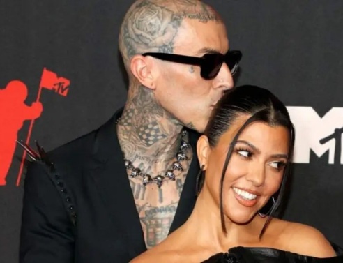 Κόρτνεϊ Καρντάσιαν - Τράβις Μπάρκερ: Παντρεύτηκαν με πολιτικό γάμο