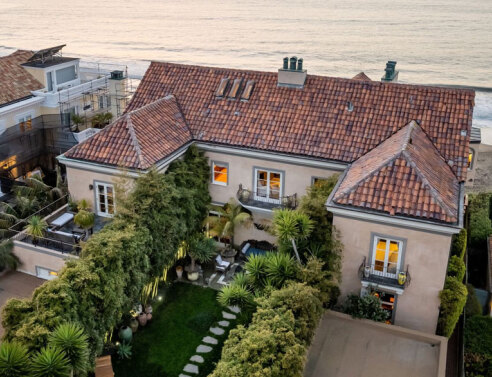 Μπροστά στον Ειρηνικό Ωκεανό η πρώην έπαυλη της Σάρον Στόουν στο Σαν Φρανσίσκο