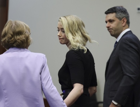  Άμπερ Χερντ