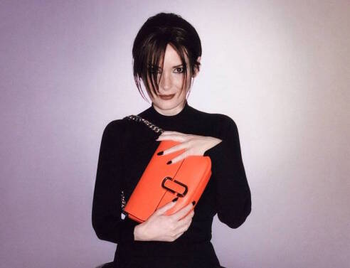 Η Γουινόνα Ράιντερ είναι η μούσα του Marc Jacobs στη νέα διαφημιστική καμπάνια του οίκου