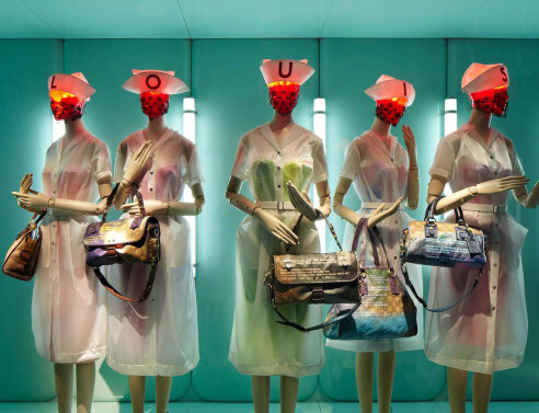 Η ιστορία των μανεκέν: Από αντικείμενο βιτρίνας, σύμβολο αξιών μιας κοινωνίας