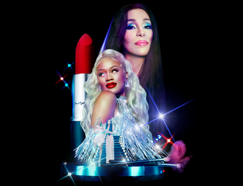 Η θρυλική Cher και η ανατρεπτική Saweetie.