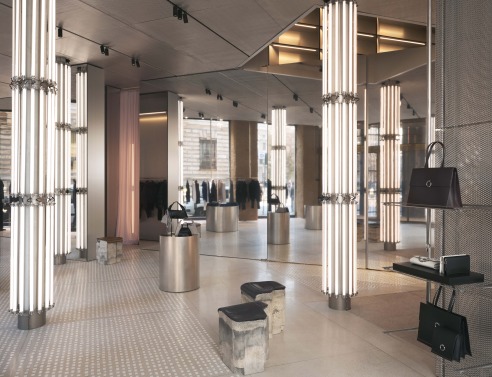 palazzo_trussardi_store_merch