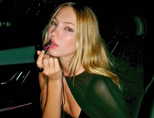 nikhtes_prix_de_beaute_2024_proionta_makigiaz_υsl_beauty_sydney_sweeney_beautemag_12_24