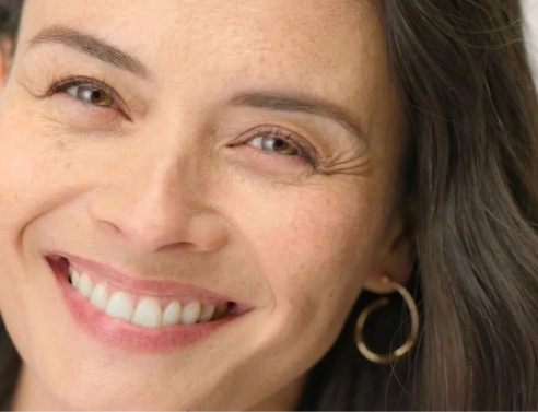 nikhtes_prix_de_beaute_2024_dermokallyntika_peripoihsh_proswpou_vichy_beautemag_01_25_main