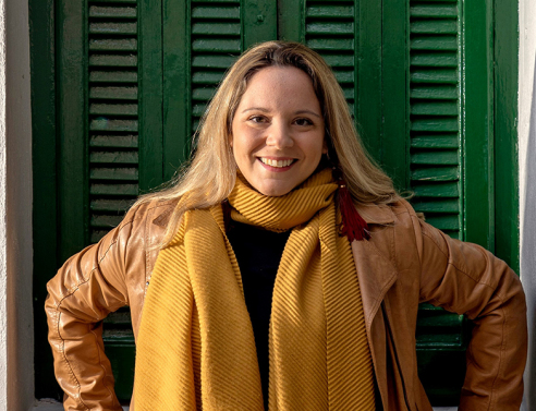 Ελένη Φωτίου, Ταξιδιωτική σύμβουλος για την Ελλάδα και την Ιταλία, διευθύντρια πωλήσεων Travel12 & mamakita.group