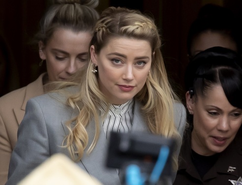 Η Άμπερ Χερντ βρίσκεται στην κορυφή της λίστας των διασημοτήτων με τις περισσότερες αναζητήσεις στο Google το 2022 - Ποιοι απαρτίζουν το top 7 των celebrities.