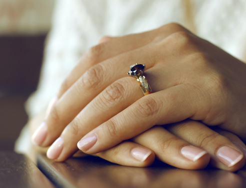 Γυναικεία χέρια