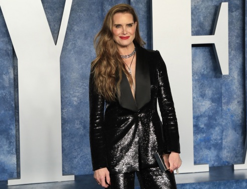 Η Μπρουκ Σιλντς αποκάλυψε ότι ένα ισχυρό στέλεχος του Χόλιγουντ της επιτέθηκε σεξουαλικά στα 20 της - Πρεμιέρα για το ντοκιμαντέρ «Brooke Shields: Pretty Baby».