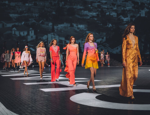 Μοντέλα στην επίδειξη Chanel